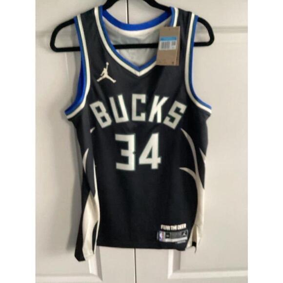 Jordan Milwaukee Bucks Statement Edition Swingman Jersey Size: Medium Color: Blk - Picture 8 of 12